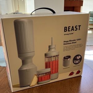 Beast Mega 1200 Stainless Steel Blender in Sage NWT IN BOX